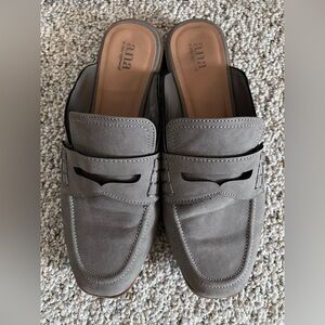 a.n.a Taupe Women’s Mules Loafers Slip-ons size 9.5